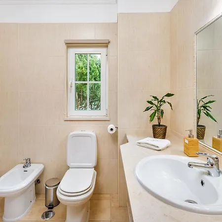 Falesia Ocean By The Portuguese Butler Apartamento *